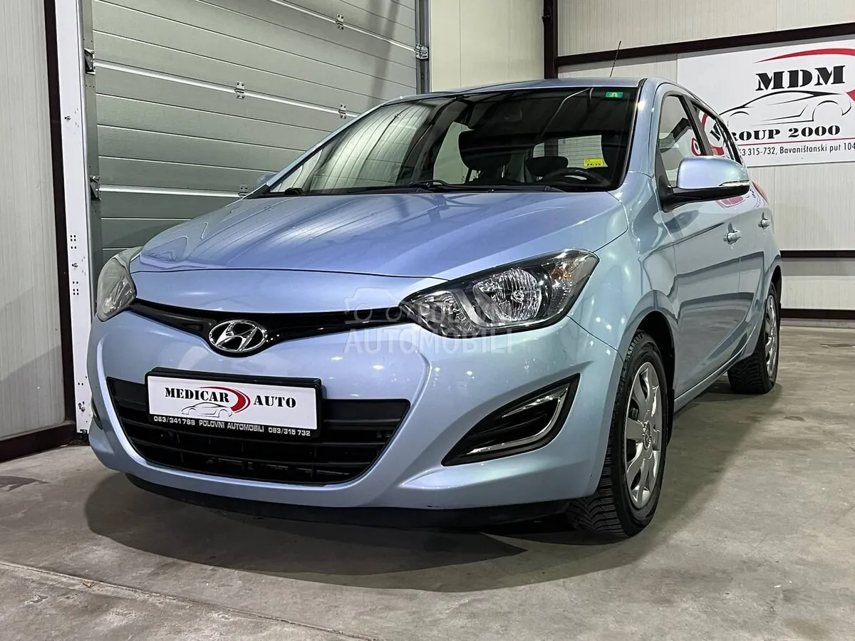 Hyundai I20 2012 photo 2