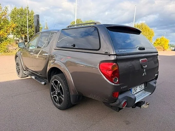 Mitsubishi L200 2012 photo 5