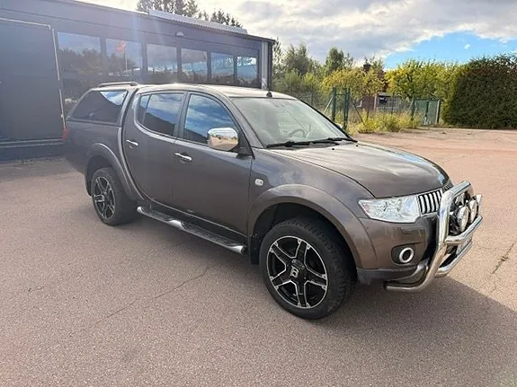 Mitsubishi L200 2012 photo 4