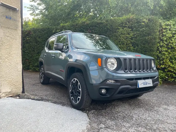 Jeep Renegade 2015 photo 2
