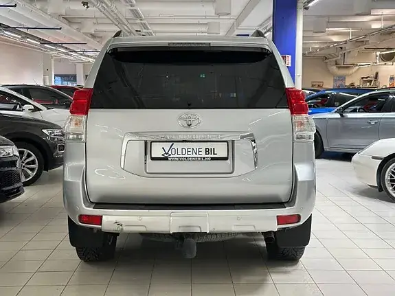 Toyota Land Cruiser 2013 photo 4