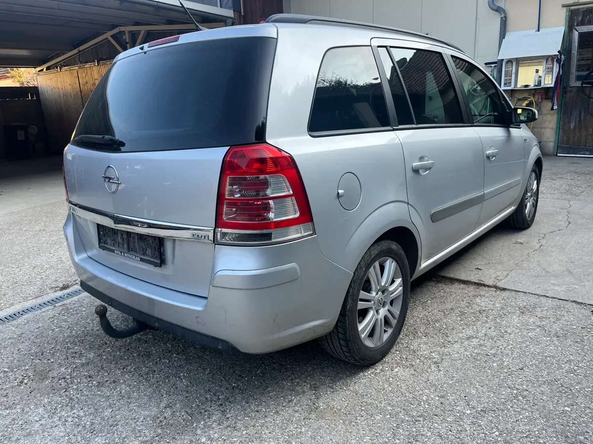 Opel Zafira 2006 photo 3