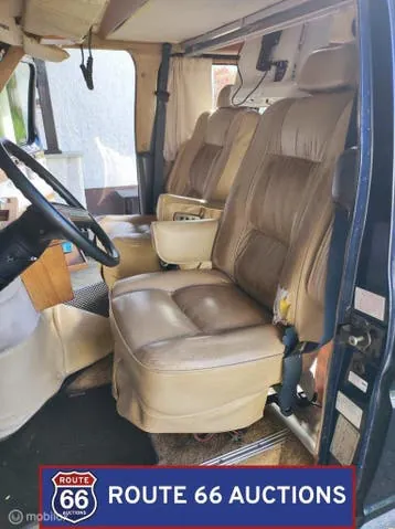 Ford Econoline 1988 photo 2
