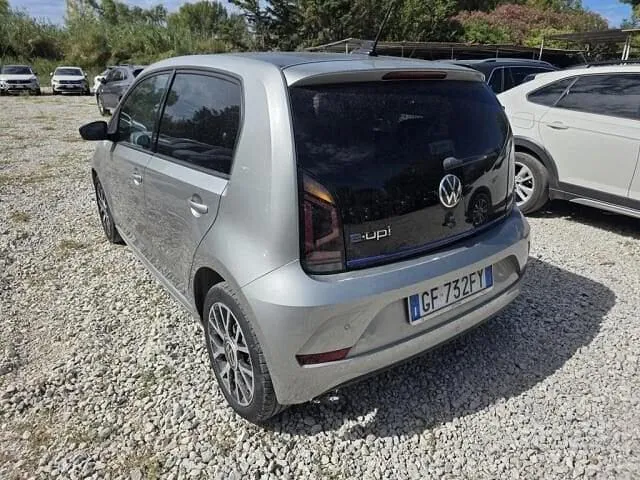 Volkswagen E-Up! 2021 photo 2