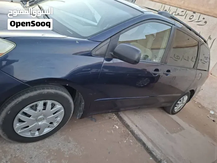 Toyota Sienna 2006 photo 4