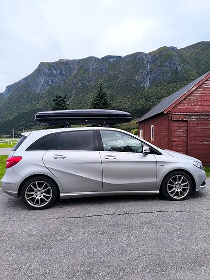 Mercedes-Benz B180 2012 photo 4