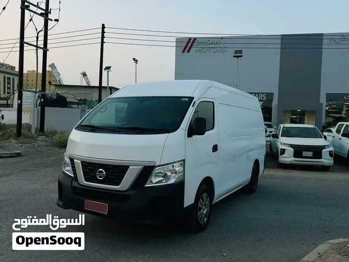 Nissan Urvan 2020 photo 2