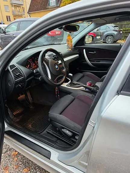 BMW 118D 2011 photo 3
