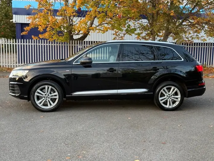 Audi Q7 2016 photo 4