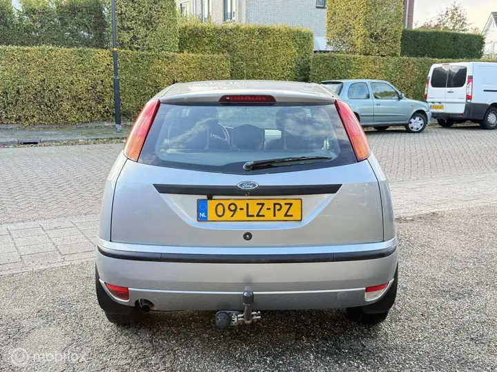 Ford Focus 2003 photo 4