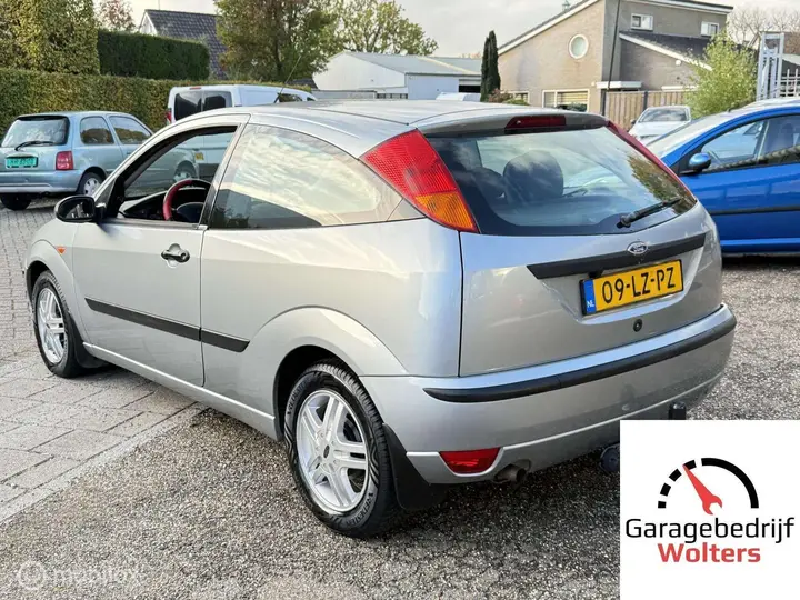 Ford Focus 2003 photo 3