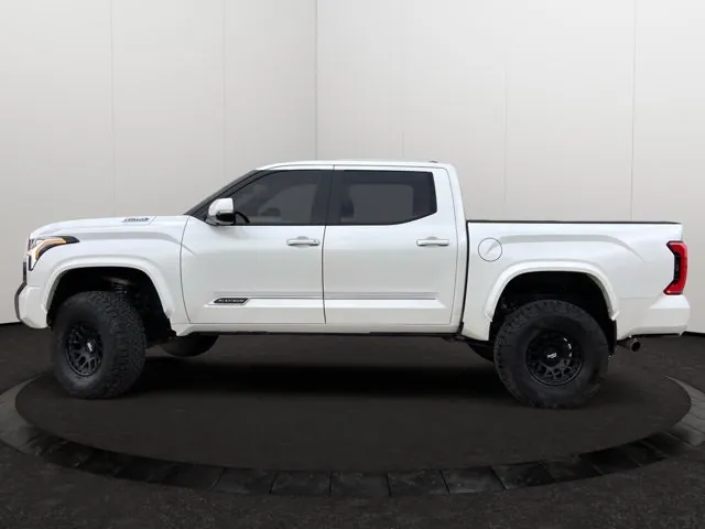Toyota Tundra 2025 photo 2