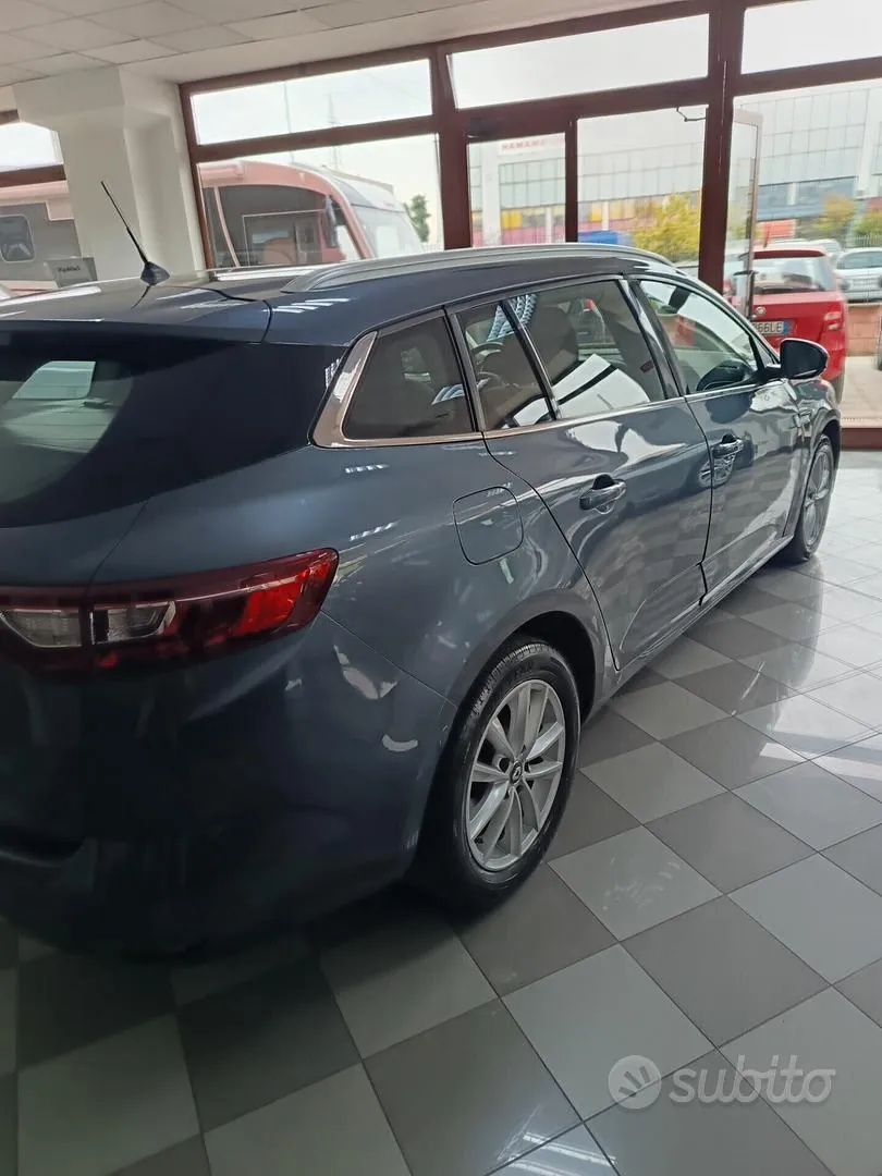 Renault Megane 2018 photo 5
