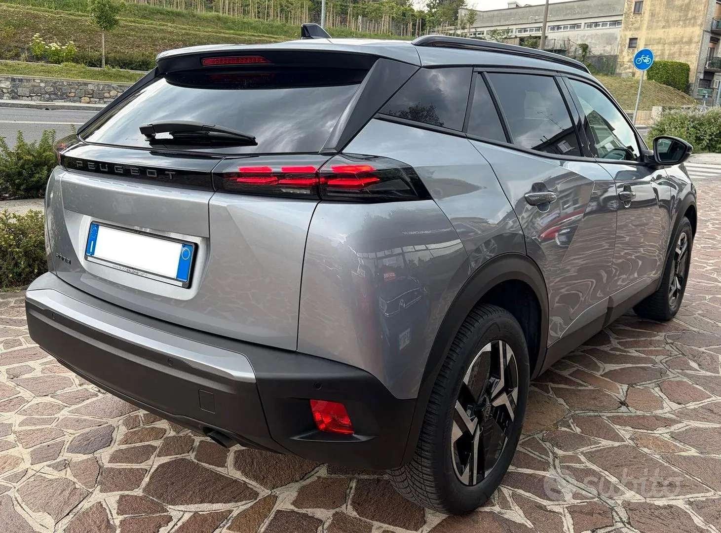 Peugeot 2008 2024 photo 4