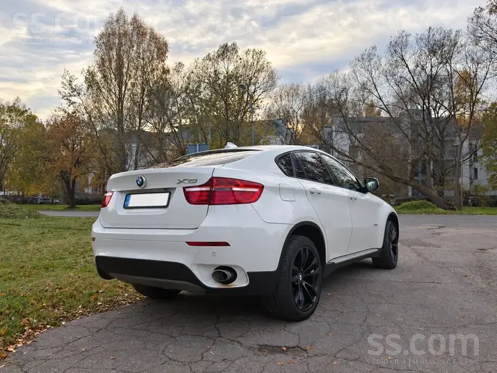 BMW X6 2011 photo 2