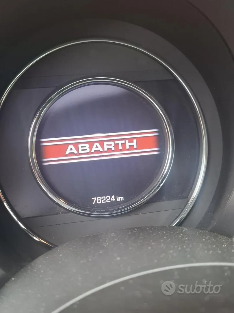 Alfa Romeo Giulietta 2011 photo 2