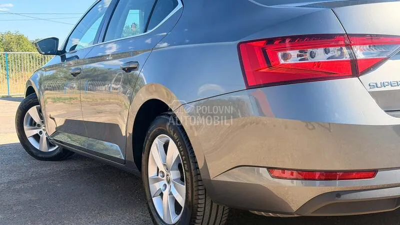 Skoda Superb 2022 photo 5