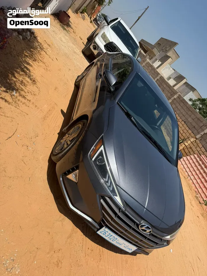 Hyundai Elantra 2020 photo 2