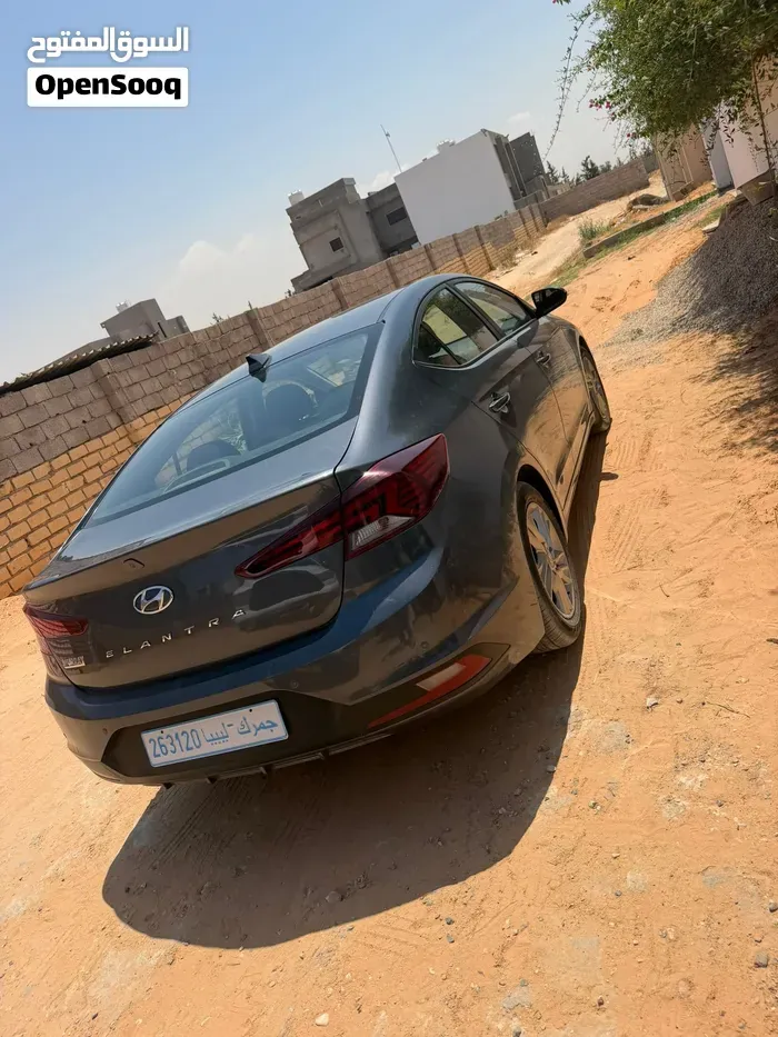 Hyundai Elantra 2020 photo 3