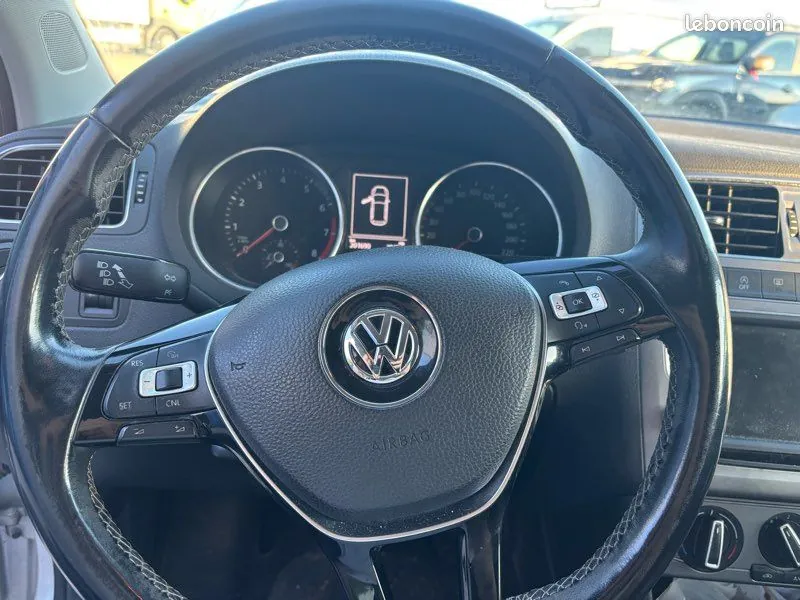 Volkswagen Polo 2016 photo 3