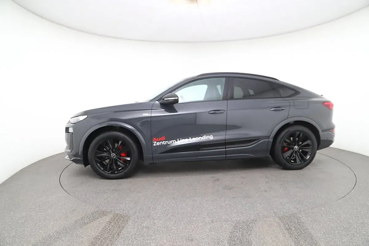 Audi Q6 2026 photo 2