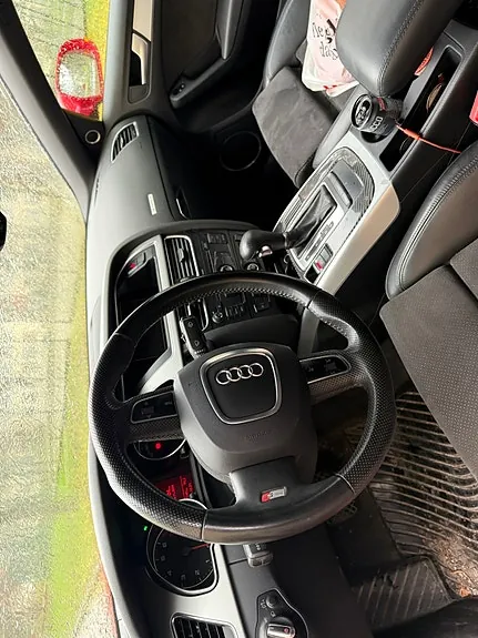 Audi A5 2011 photo 2