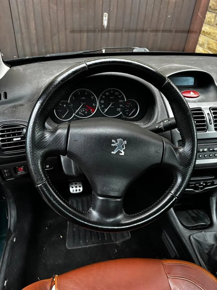 Peugeot 206