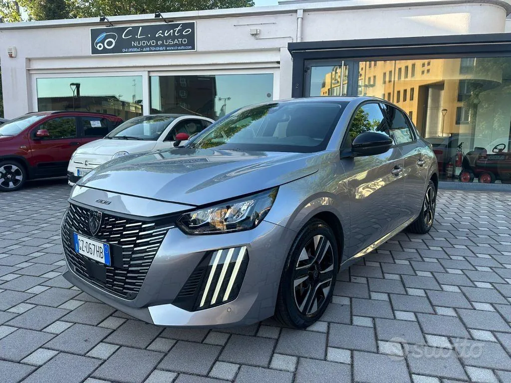Peugeot 208