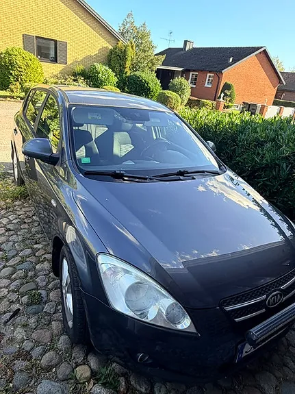 Kia Ceed 2009 photo 2