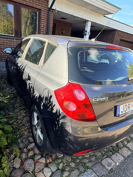 Kia Ceed 2009 photo 4