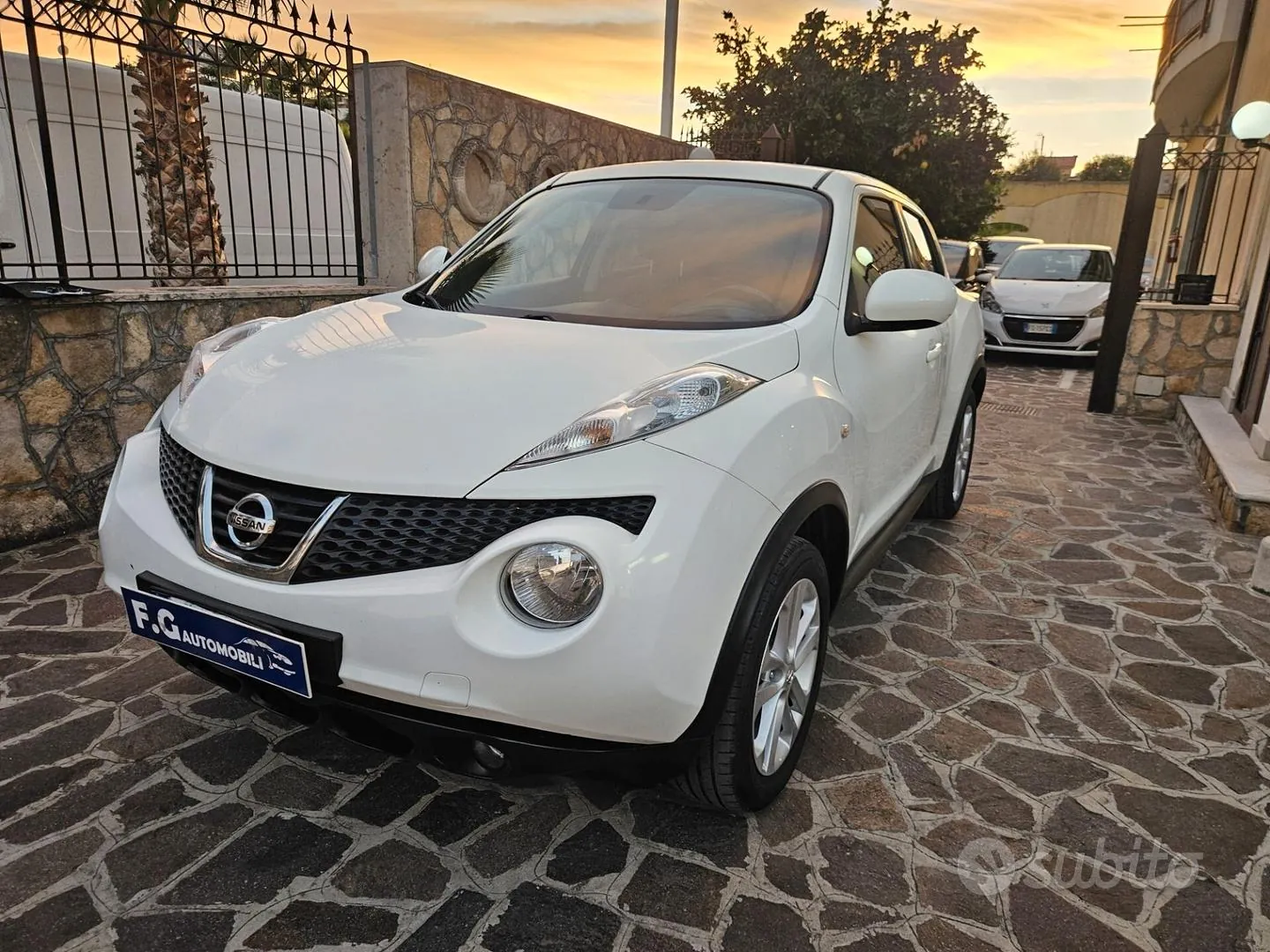 Nissan Juke 2012 photo 3