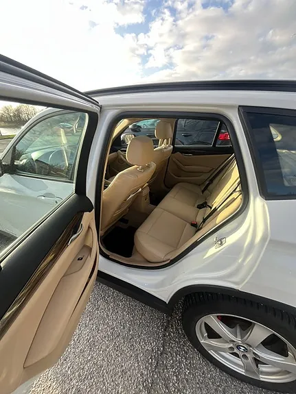 BMW X1 2011 photo 3