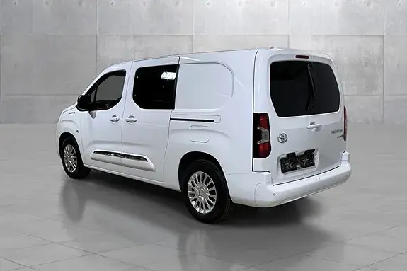 Toyota Proace City 2023 photo 4