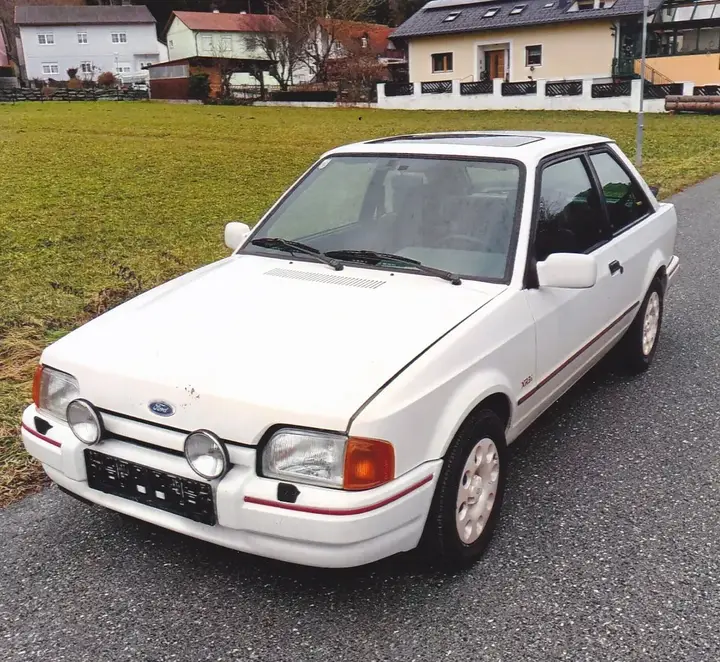 Ford Escort