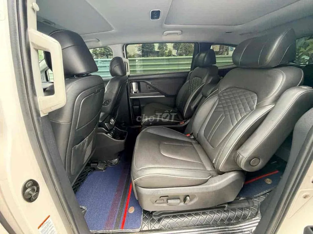 Hyundai Custin 2023 photo 4