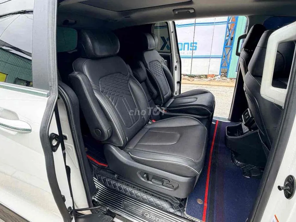 Hyundai Custin 2023 photo 3