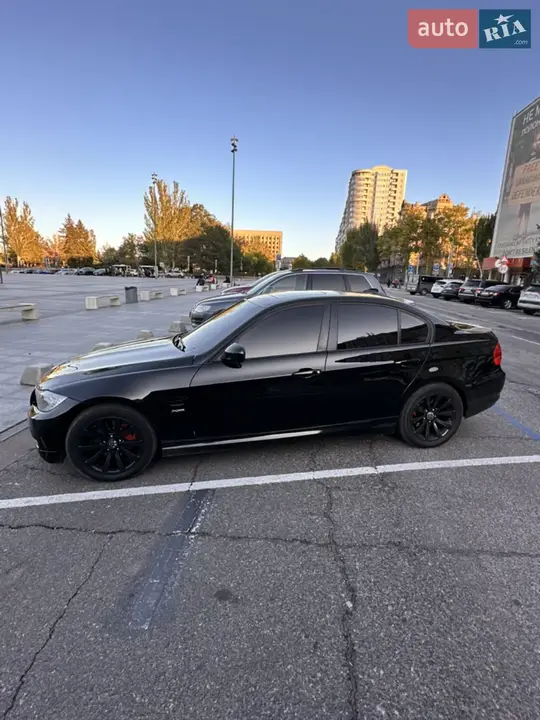 BMW 3 Series 2010 photo 5