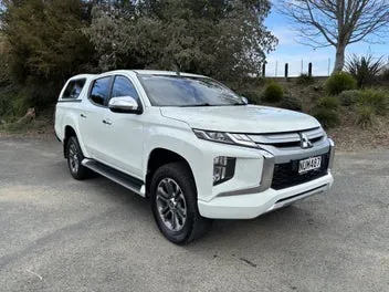 Mitsubishi Triton 2022 photo 2