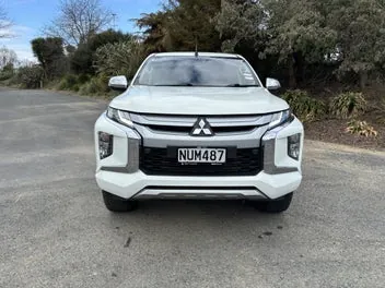 Mitsubishi Triton 2022 photo 3