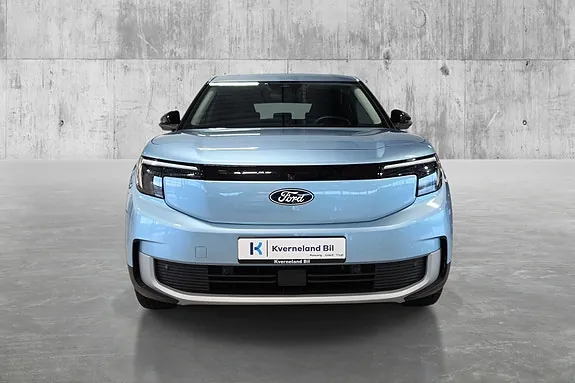 Ford Explorer 2026 photo 2