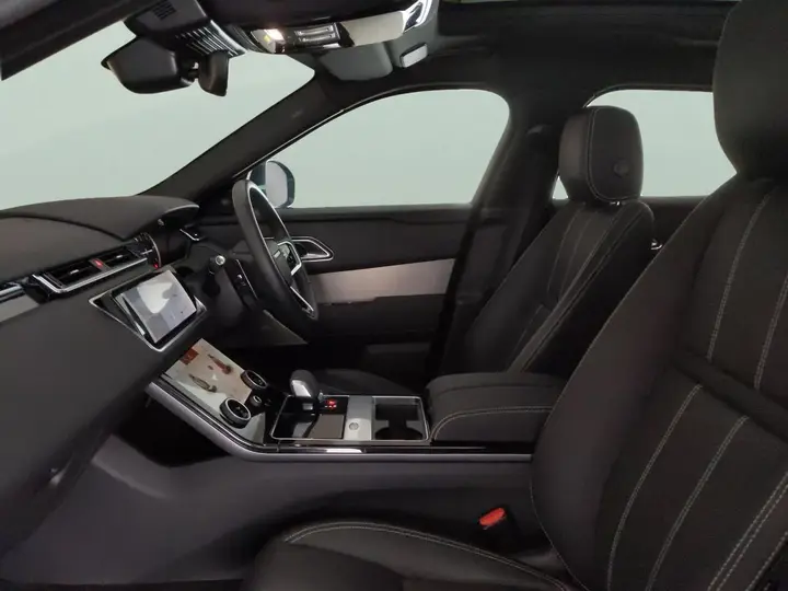Land Rover Range Rover Velar 2023 photo 4