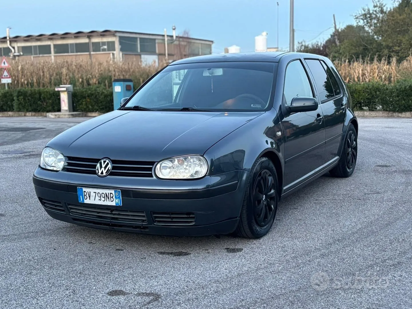 Volkswagen Golf 2001 photo 2