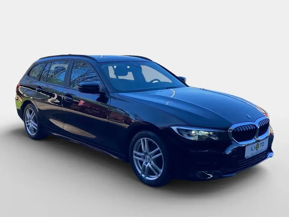 BMW 3 Series 2020 photo 2