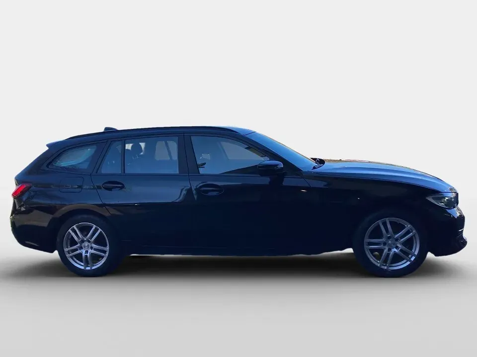 BMW 3 Series 2020 photo 3