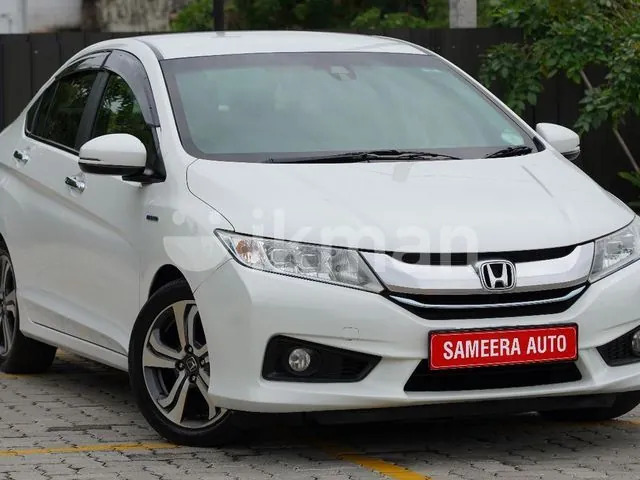 Honda Grace 2015 photo 3