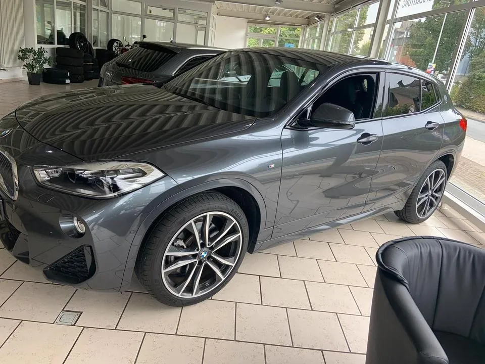 BMW X2