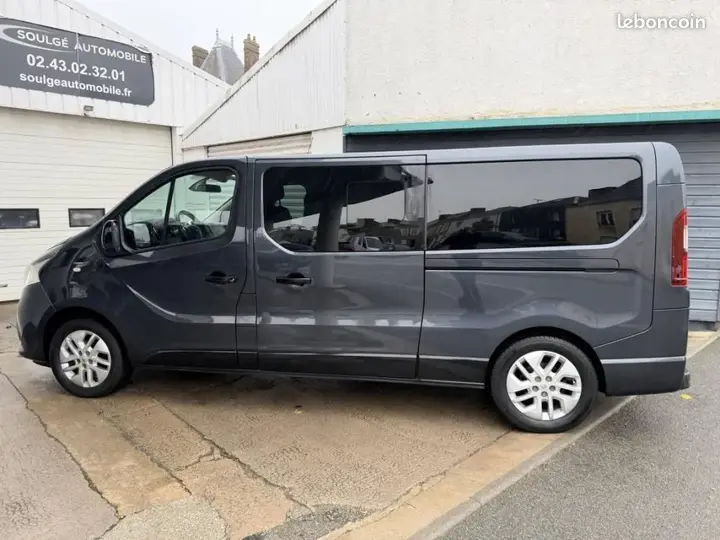 Renault Trafic 2018 photo 3
