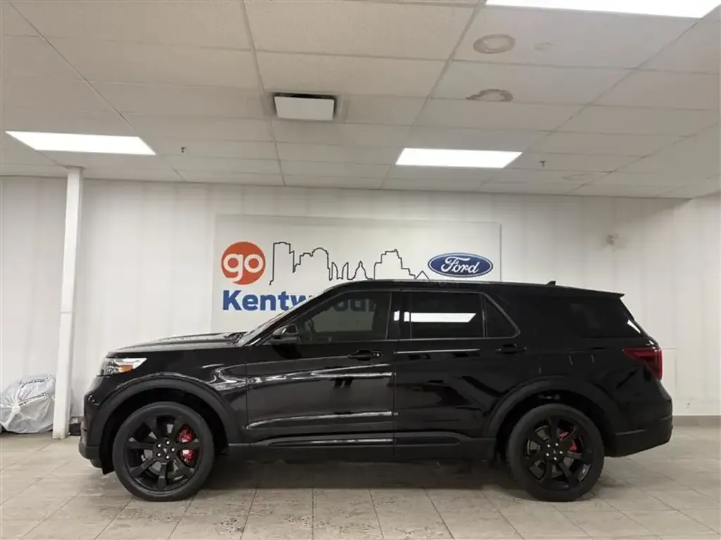 Ford Explorer 2021 photo 2