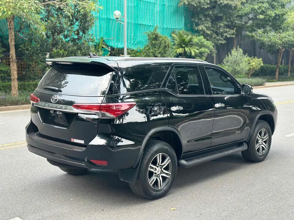 Toyota Fortuner 2022 photo 5