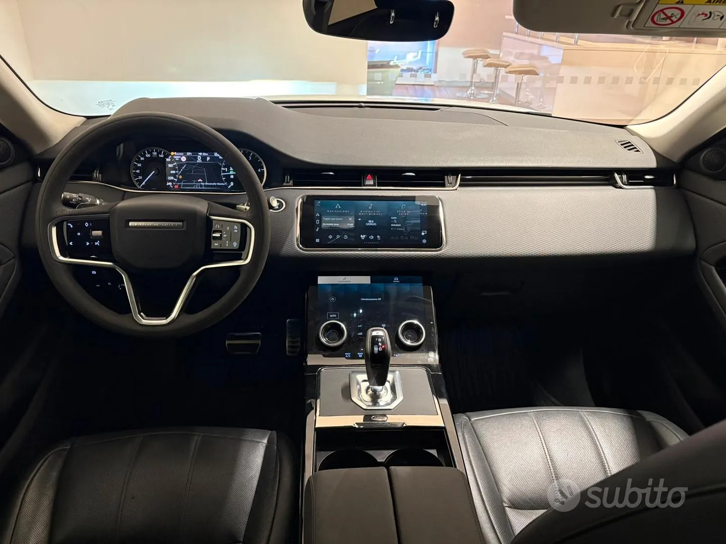 Land Rover Range Rover Evoque 2022 photo 4